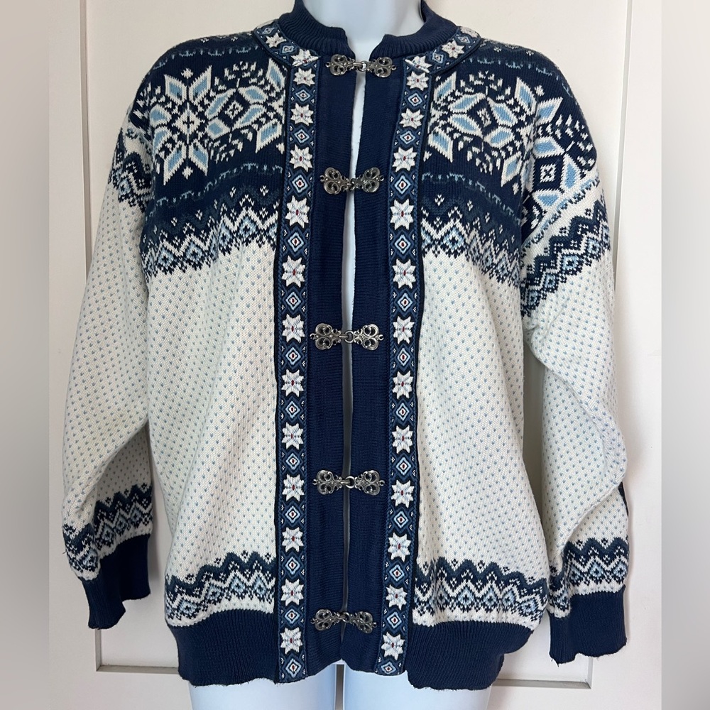 Dale of Norway Navy and White Norwegian Knit Cardigan